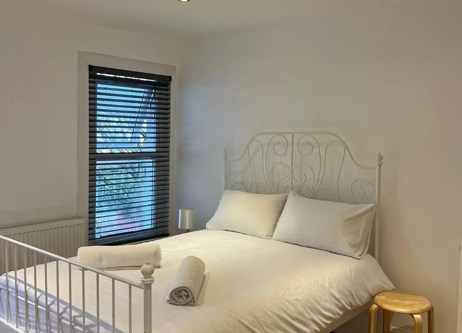 Hotel 93 West Road London 0*,  Großbritannien