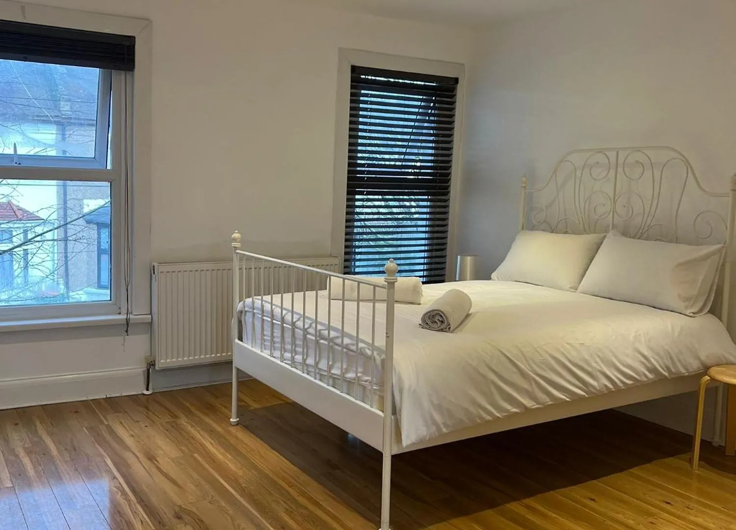 Hotel 93 West Road London 0*,